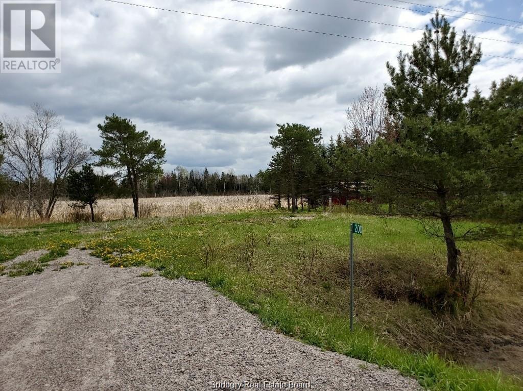200 St David S, Noelville, ON P0M 2N0