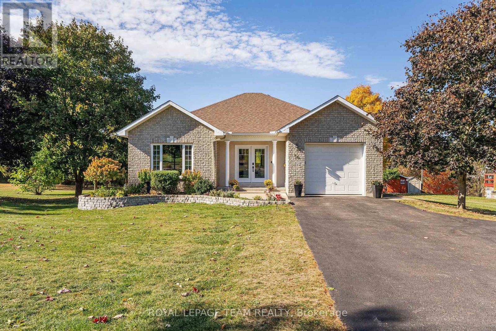 230 Opeongo Rd, Renfrew, ON K7V 2T5