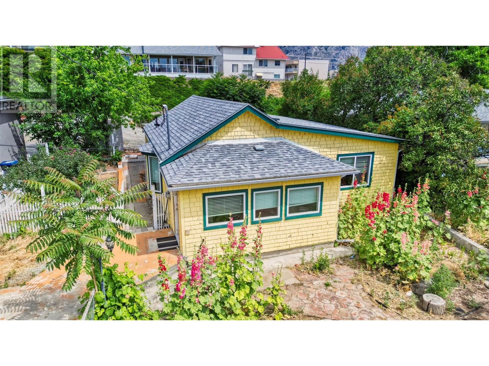 8310 Kingfisher Dr, Osoyoos, BC V0H 1V1