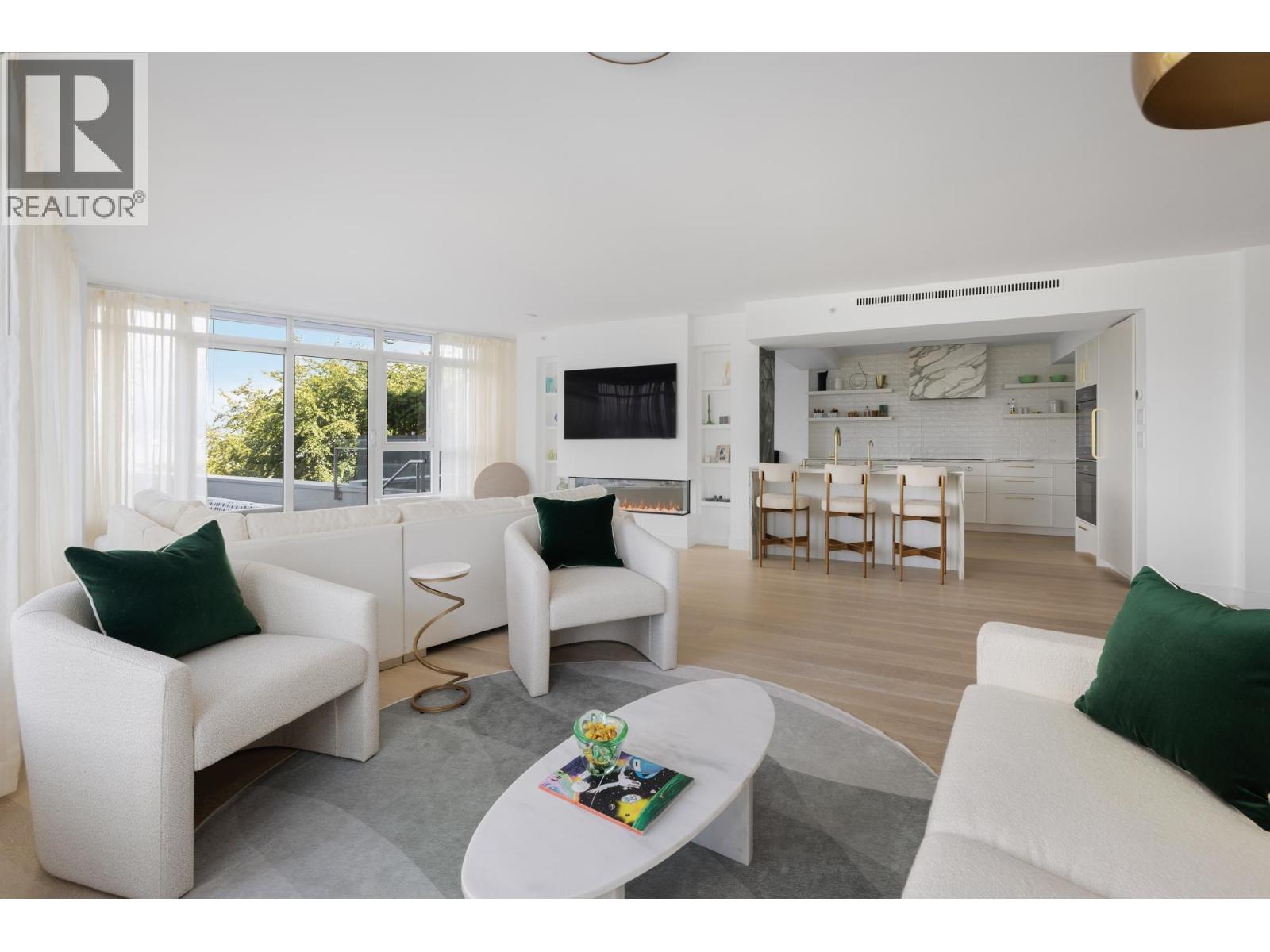 1233 W Cordova Street Unit 301, Vancouver, BC V6C 3R1