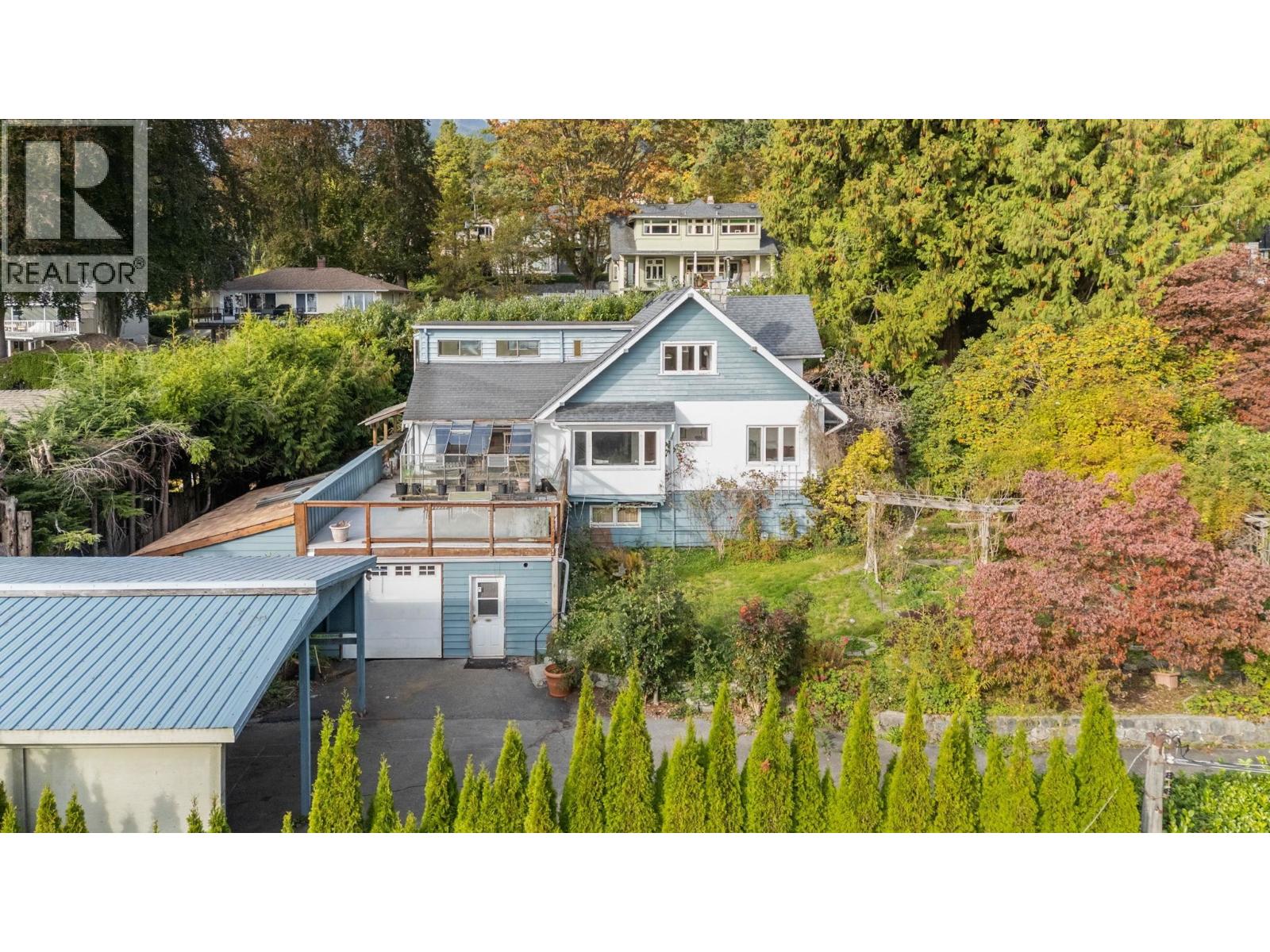 3041 St Marys Ave, North Vancouver, BC V7N 1X5