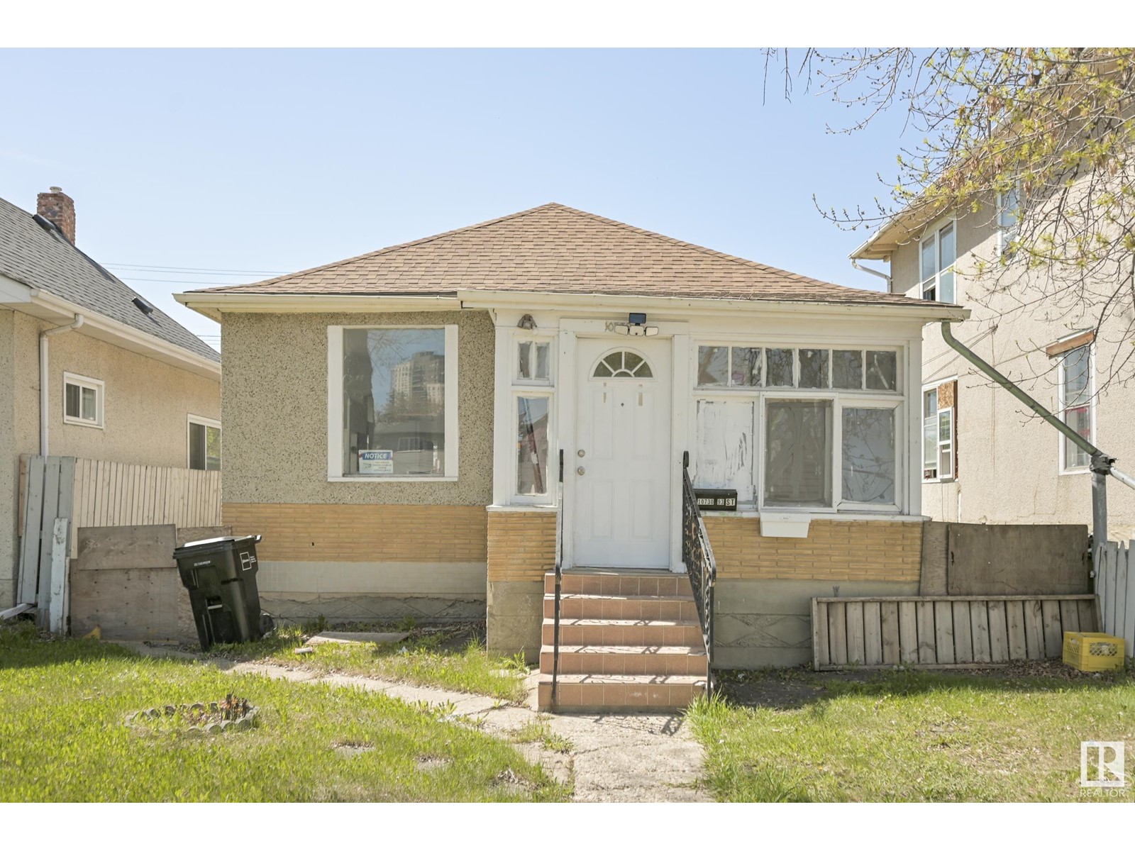 93 St Nw Unit 10730, Edmonton, AB T5H 1Y3