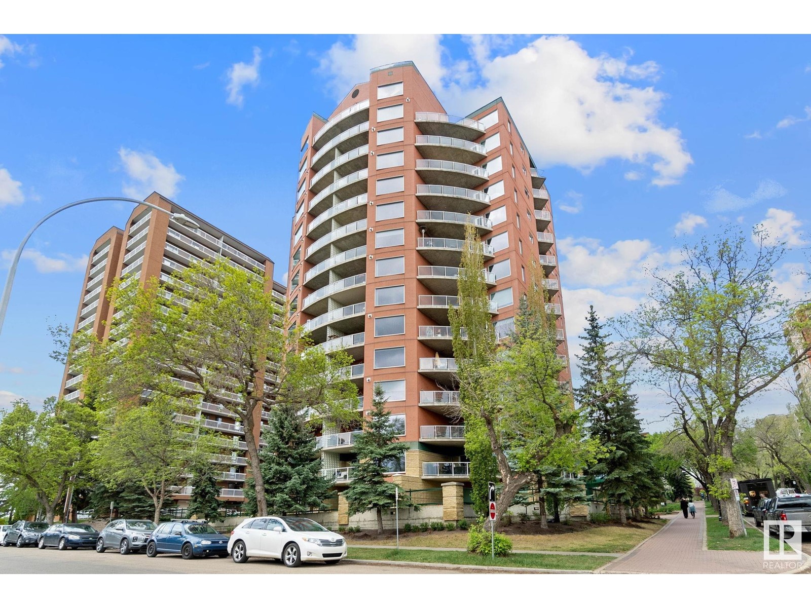 9708 110 Street Northwest #801, Edmonton, AB T5K 2W3