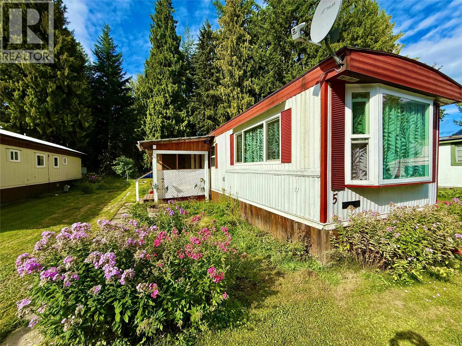 469 Main Street Unit 5, Sicamous, BC V0E 2V1