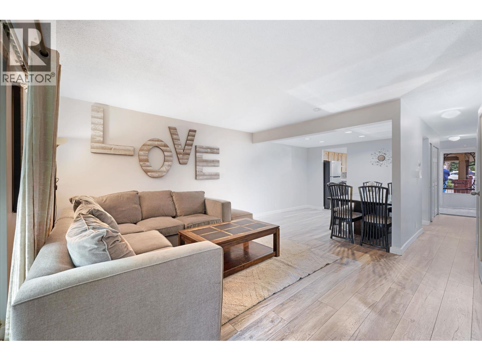 11699 Fulton St, Maple Ridge, BC V2X 6L3