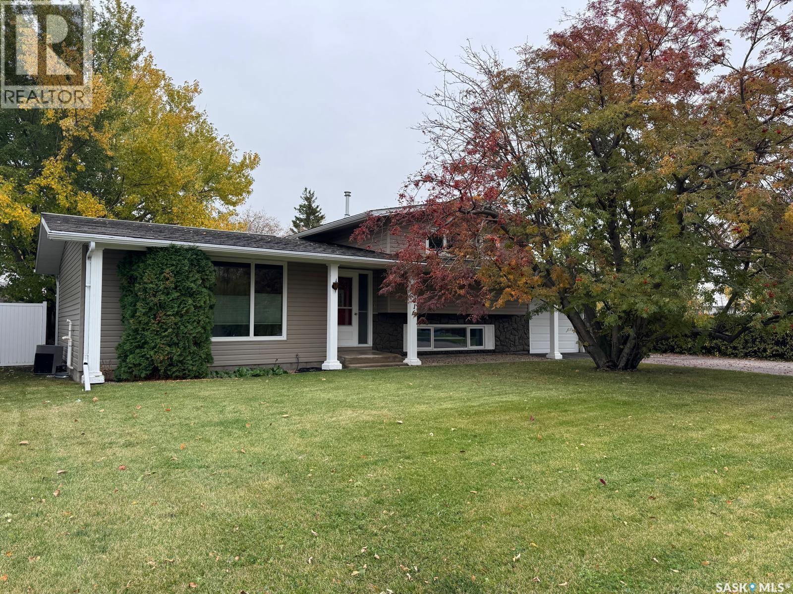316 8 Street East, Wynyard, SK S0A 4T0