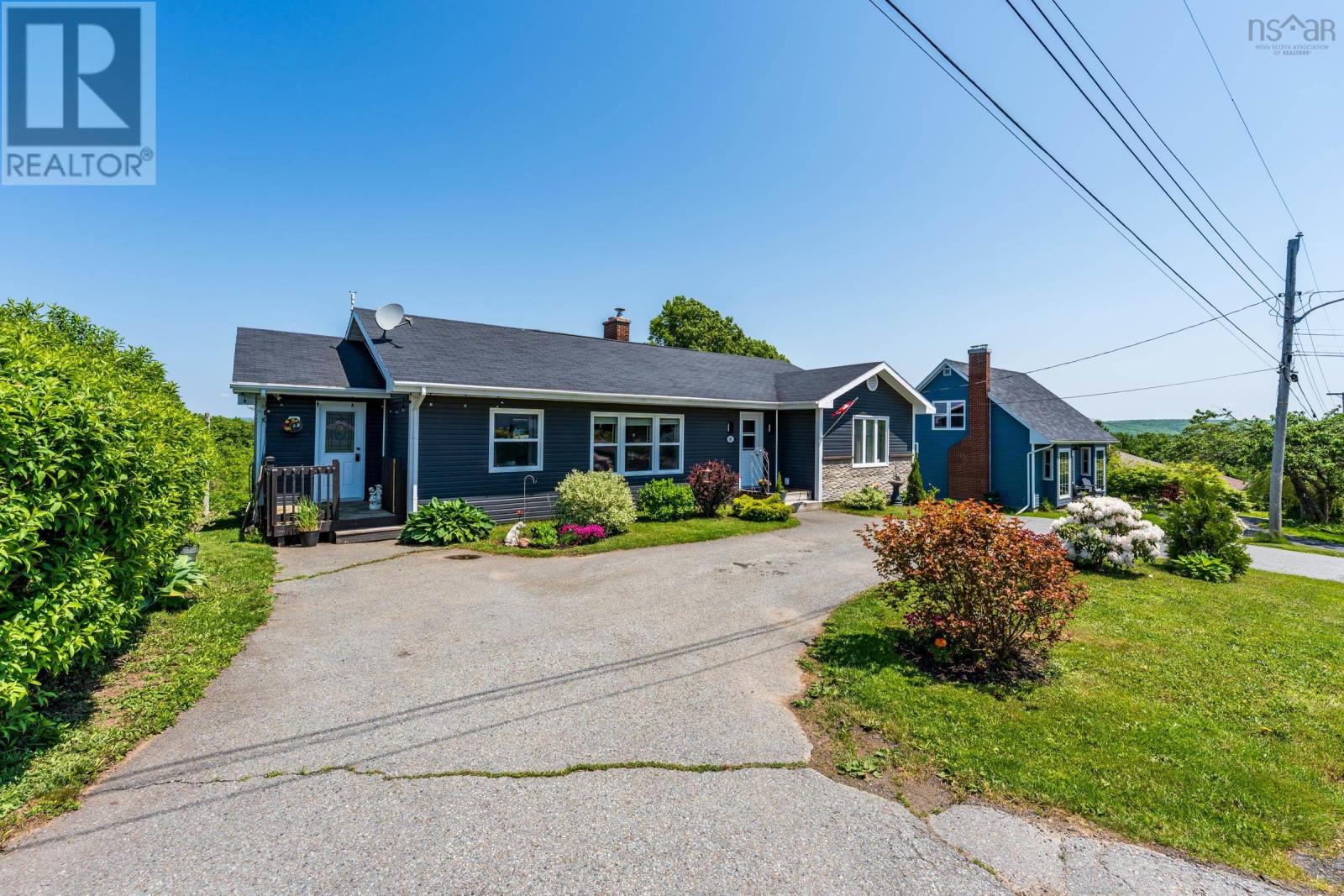 94 King St, Digby, NS B0V 1A0