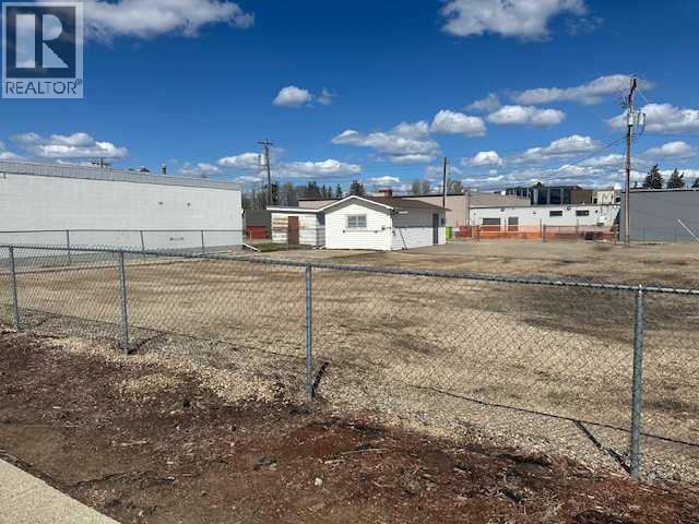 51 Avenue Unit 5016, Whitecourt, AB T7S 1A1