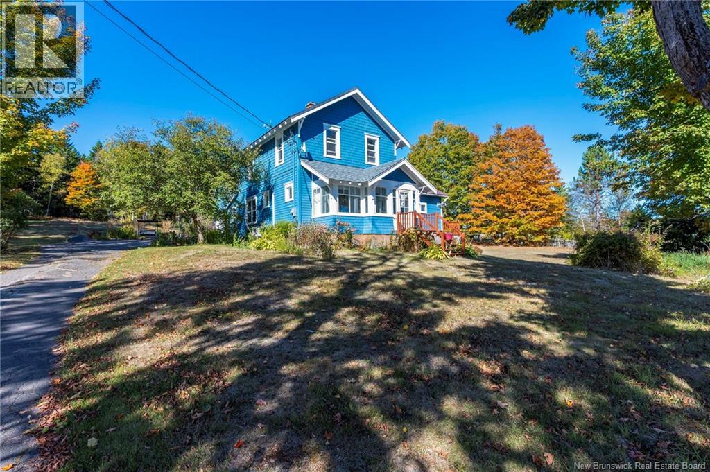 3988 Route 114, Hopewell Cape, NB E4H 3K1
