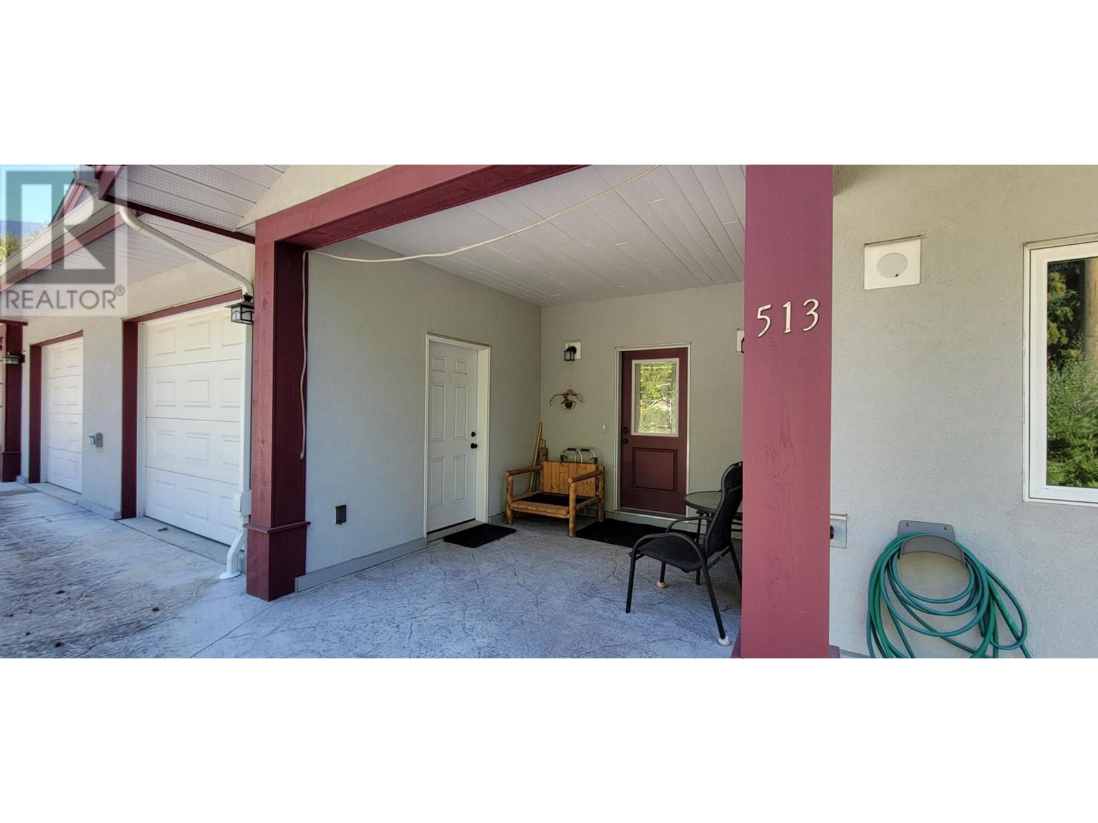 513 9 Avenue, New Denver, BC V0G 1S0
