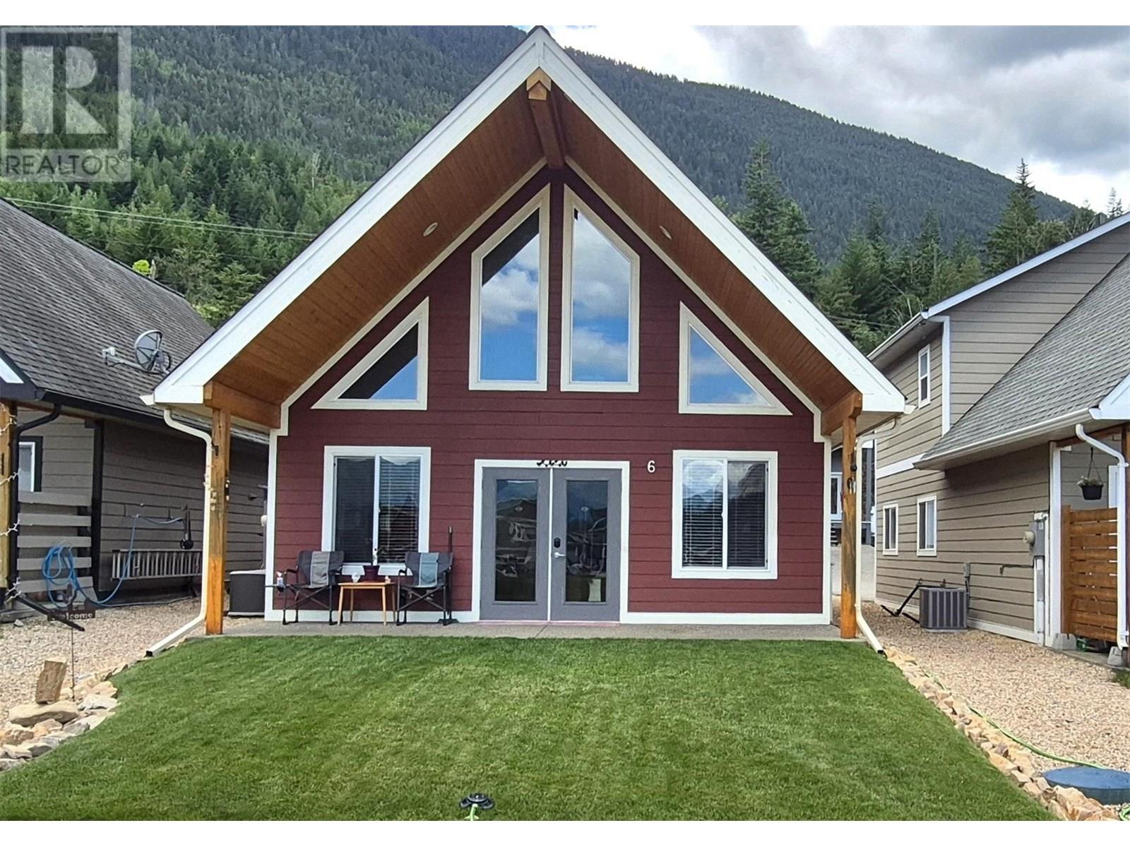 5211 Trans Canada Highway Unit 6, Salmon Arm, BC V1E 2Z6