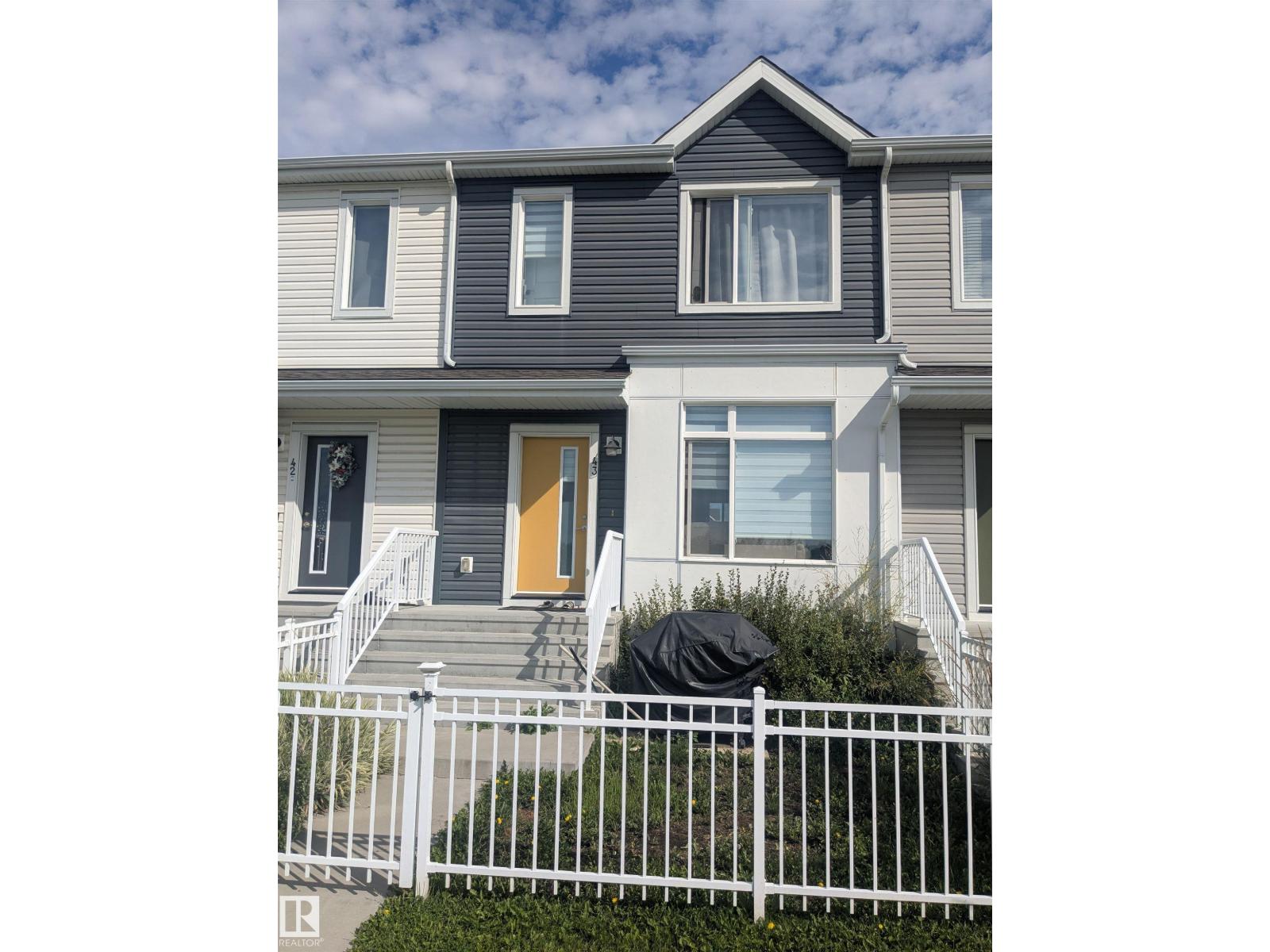 215 Saddleback Road Northwest #43, Edmonton, AB T6J 5T6