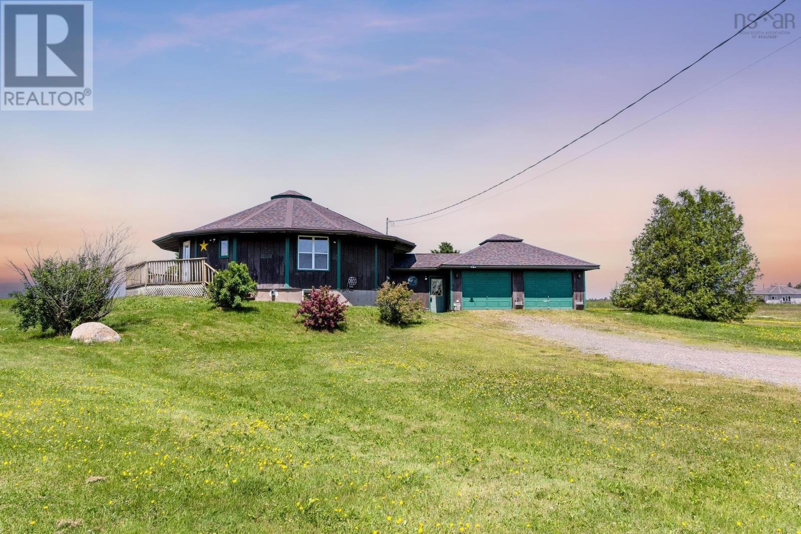 11391 Highway 2, Masstown, NS B0M 1G0