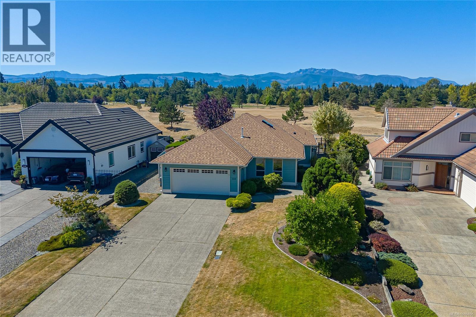1118 Roberton Blvd, Parksville, BC V9P 2R6