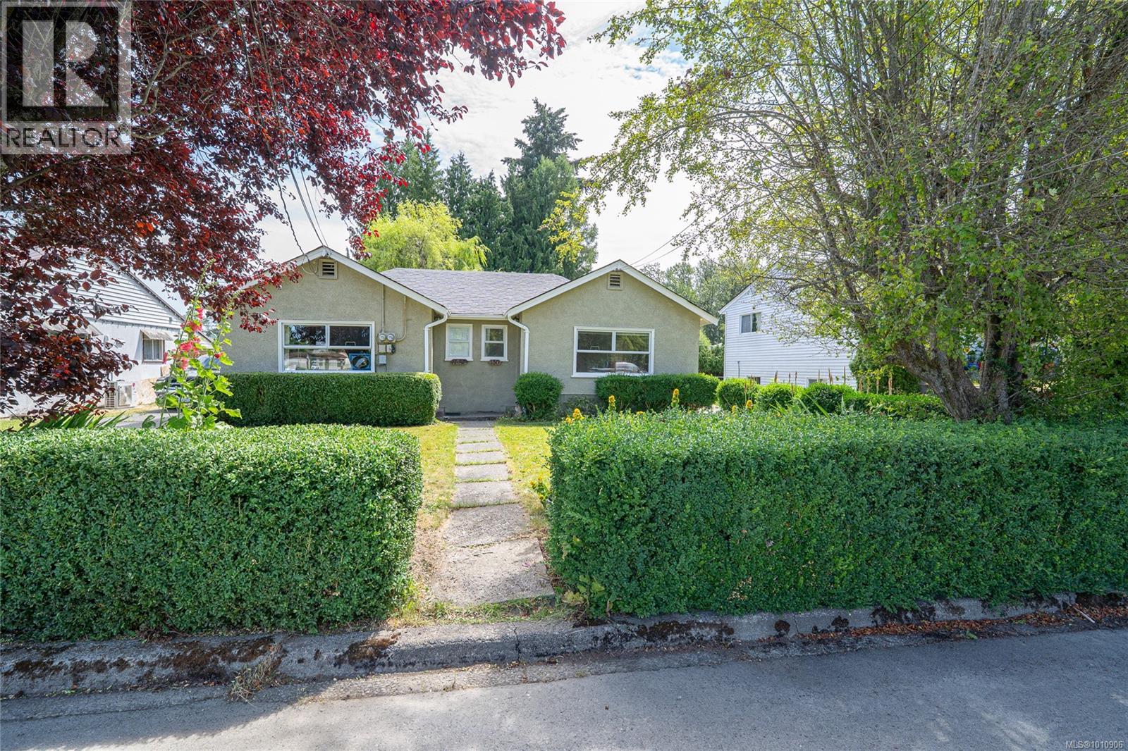 130 132 Beech Ave, Duncan, BC V9L 3J2