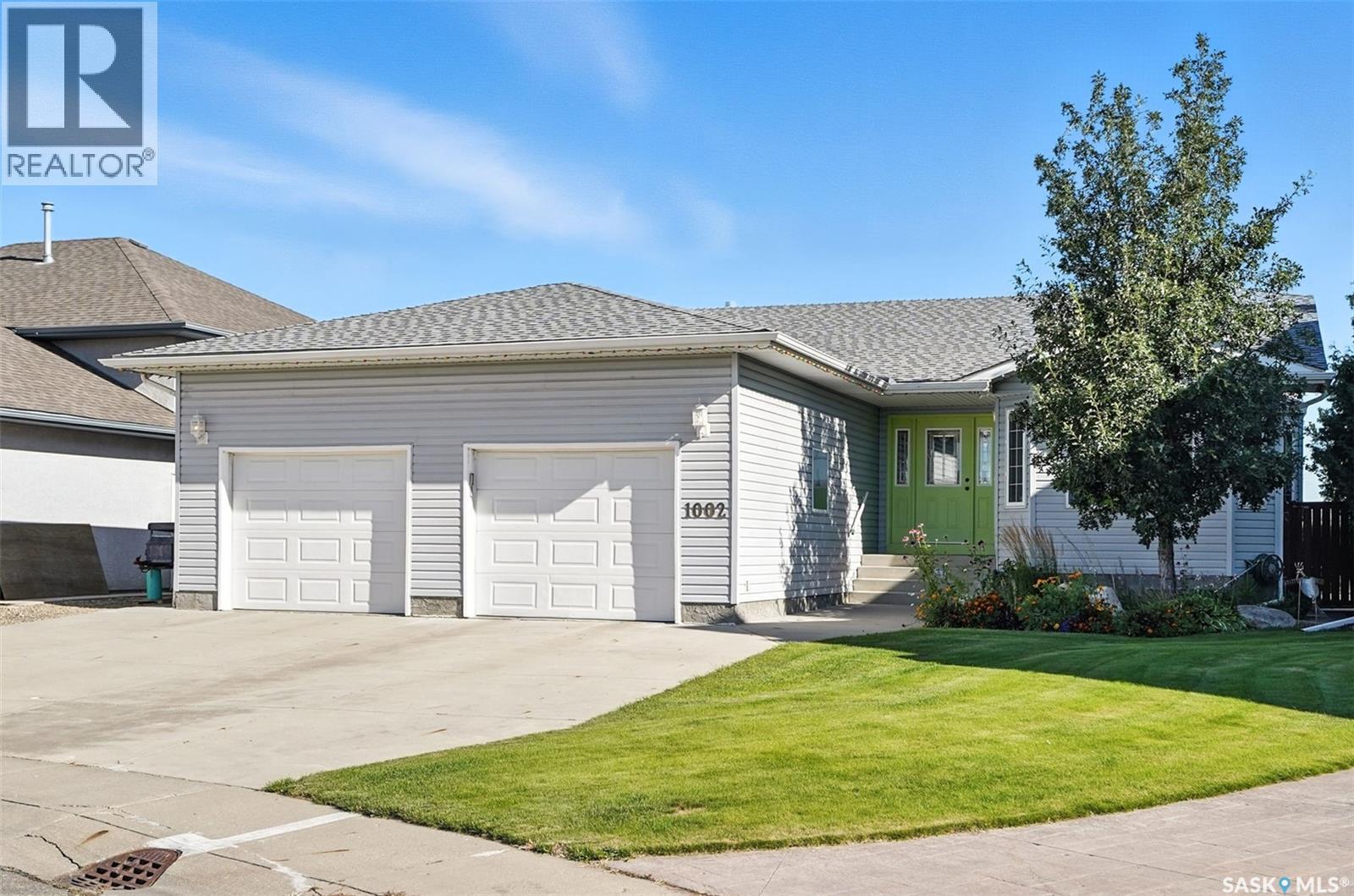 1002 Carr Cres, Saskatoon, SK S7S 1L9