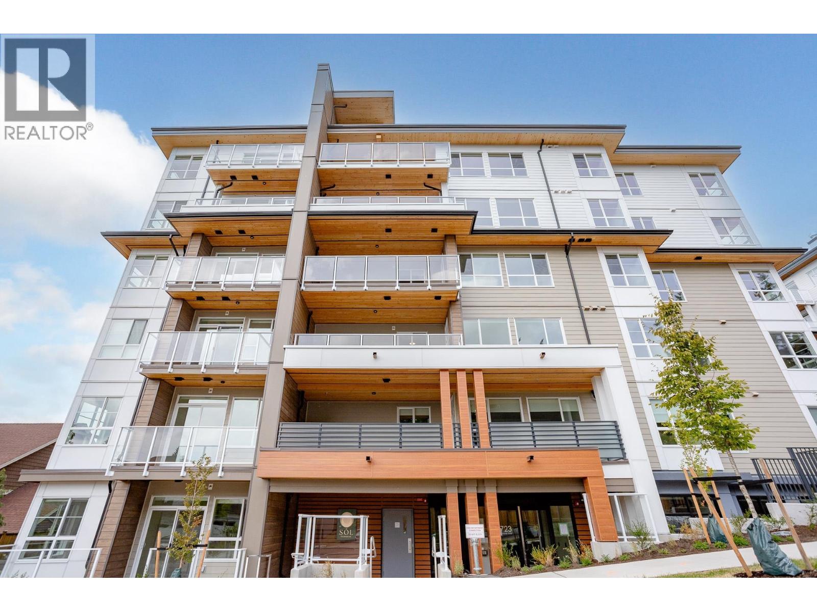 723 Grover Avenue Unit 510, Coquitlam, BC V3J 0L9