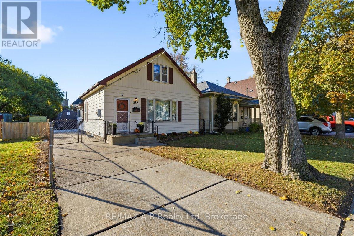 853 Queens Ave, London, ON N5W 3H7