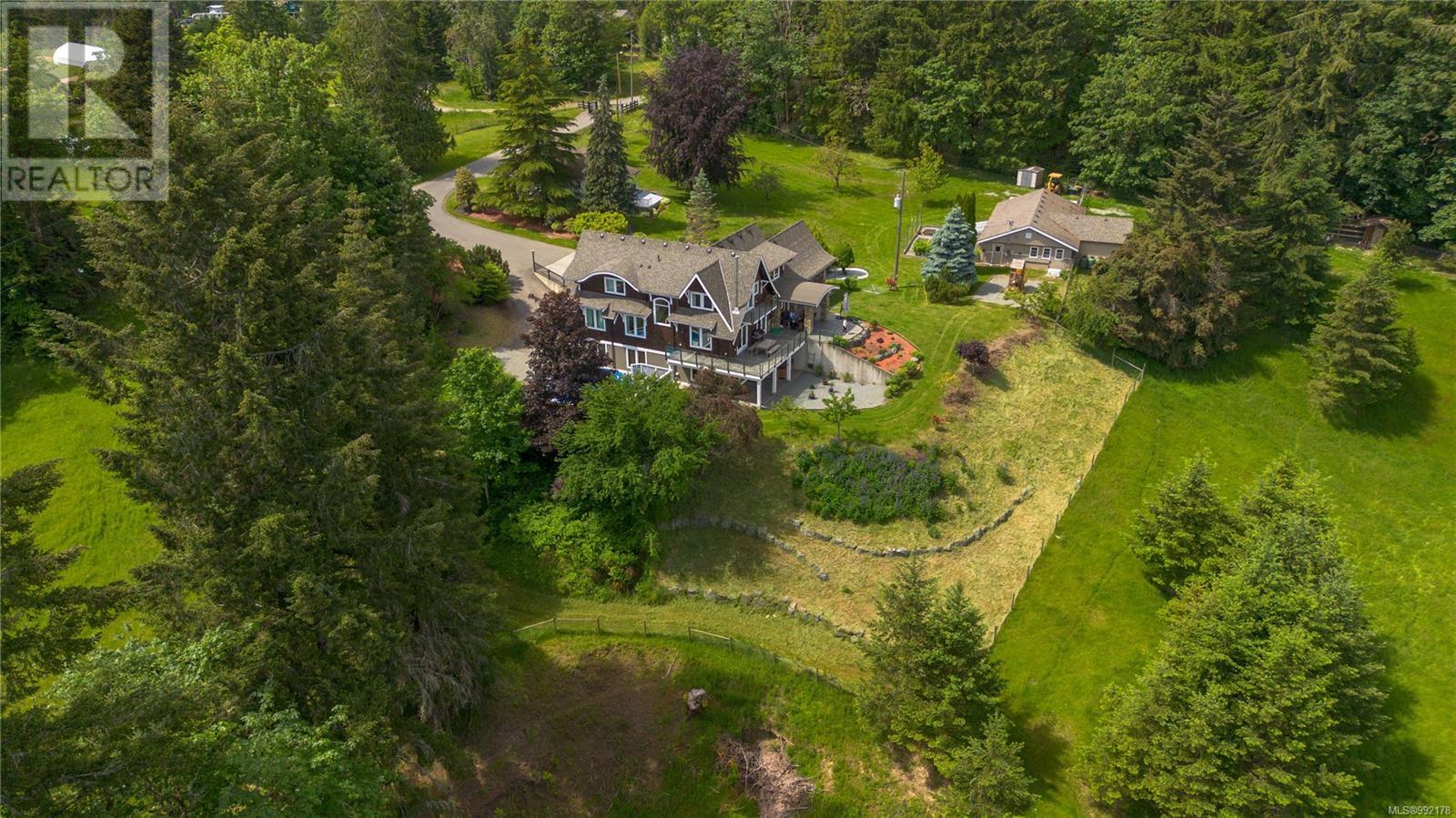 38093811 Scarpe Rd, Duncan, BC V9L 6E9