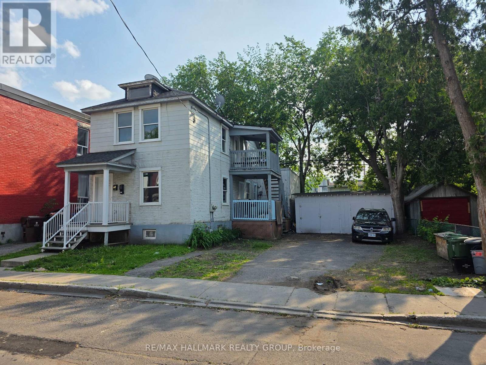 266 Emond St, Ottawa, ON K1L 7R8