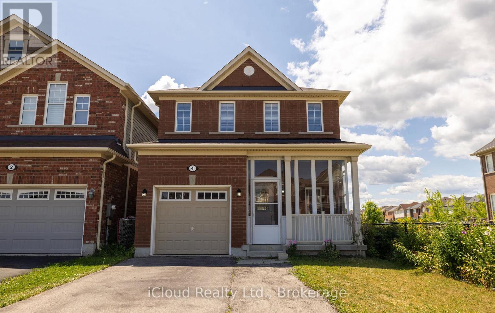 4 Robert Parkinson Dr, Brampton, ON L7A 0Y3