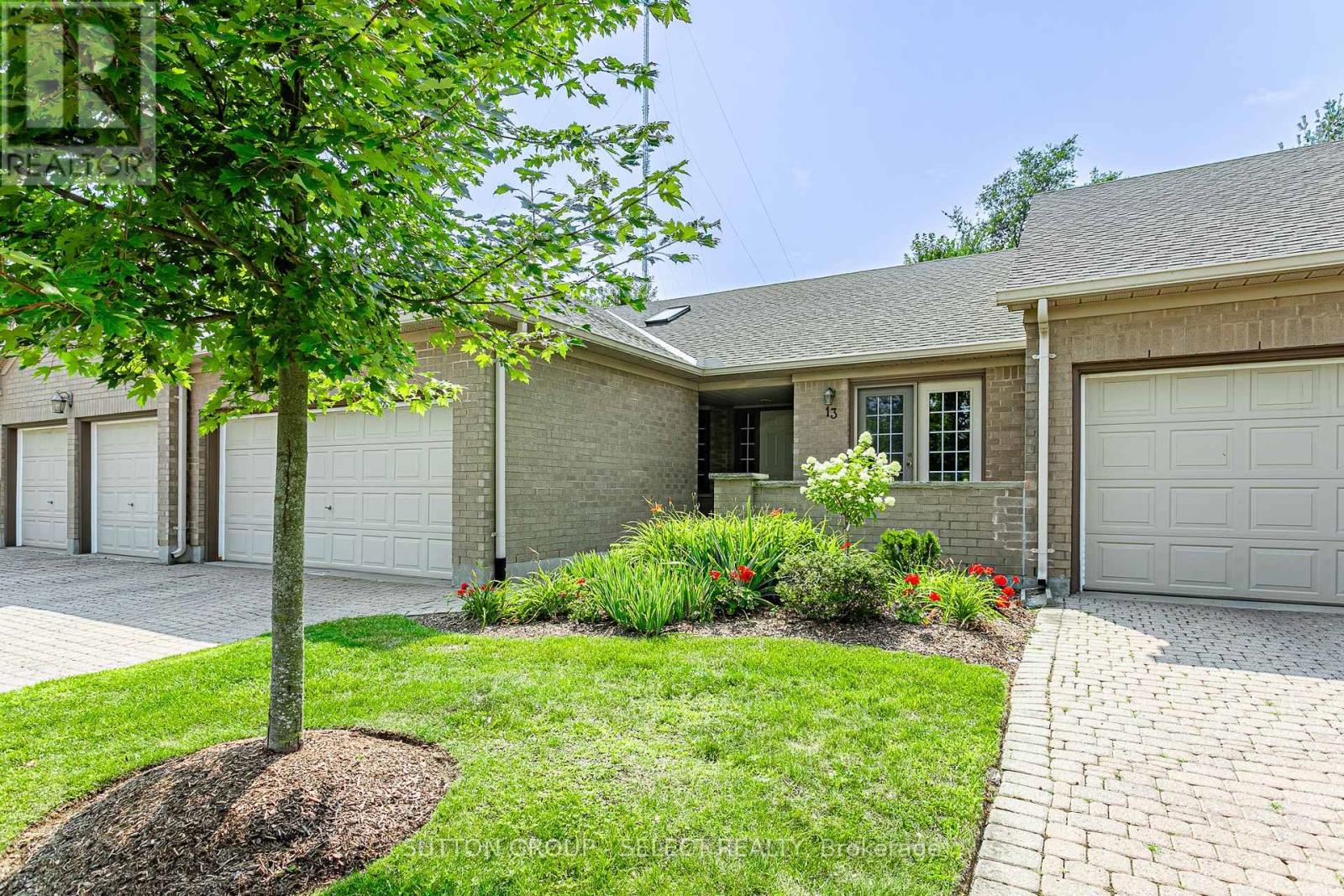 13 627 Wharncliffe Rd S, London, ON N6J 2N7
