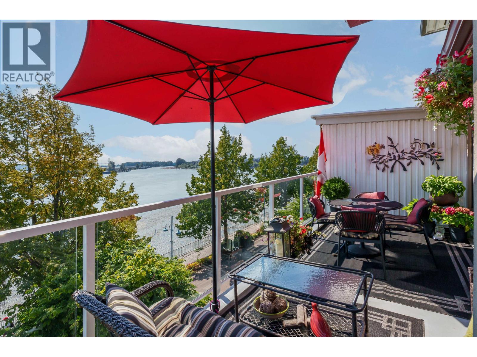 12 K De K Court Unit 408, New Westminster, BC V3M 6C5
