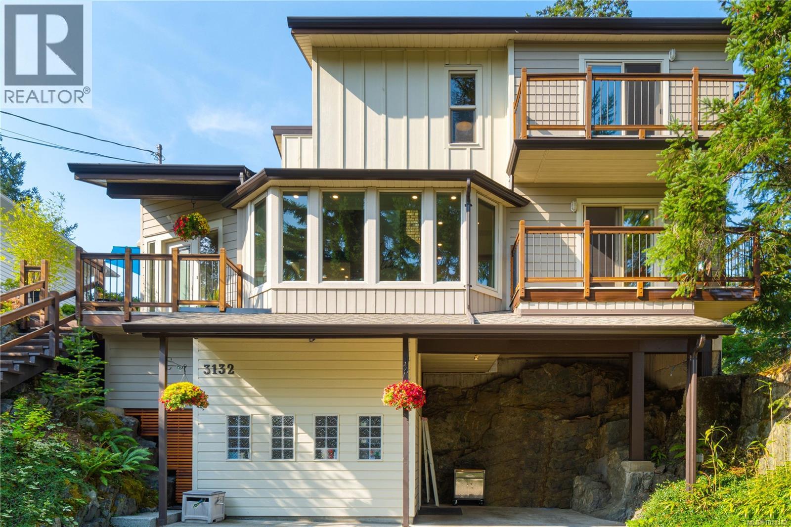 3132 Robin Hood Dr, Nanaimo, BC V9T 1P1