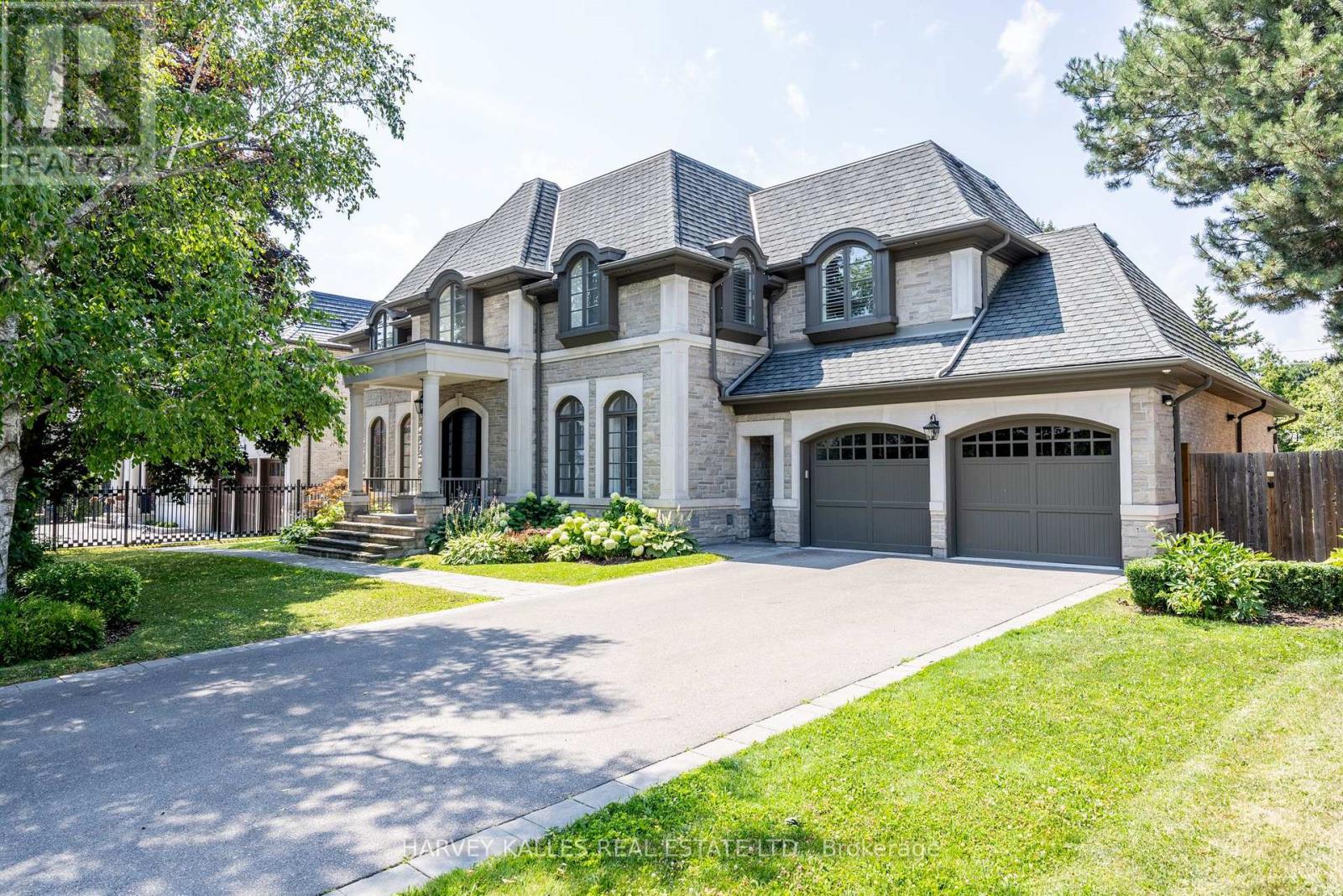 14 Sulgrave Cres, Toronto St. Andrew-windfields, ON M2L 1W6