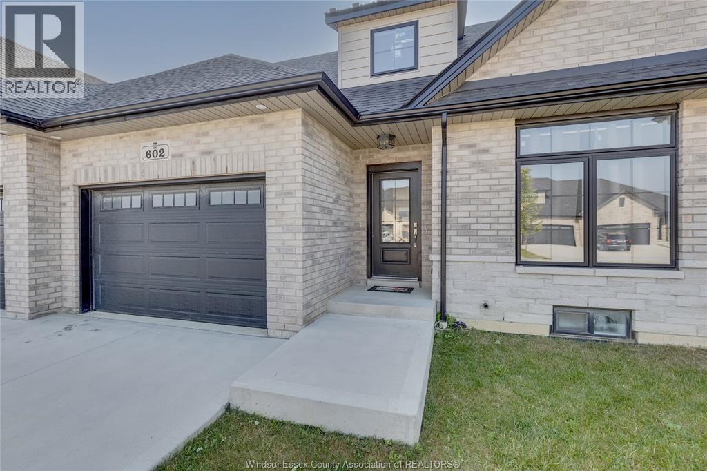 602 Hacket Rd, Amherstburg, ON N9V 0H1