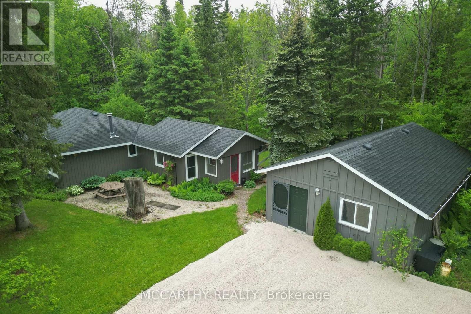 606095 River Rd, Mulmur, ON L9V 0S9