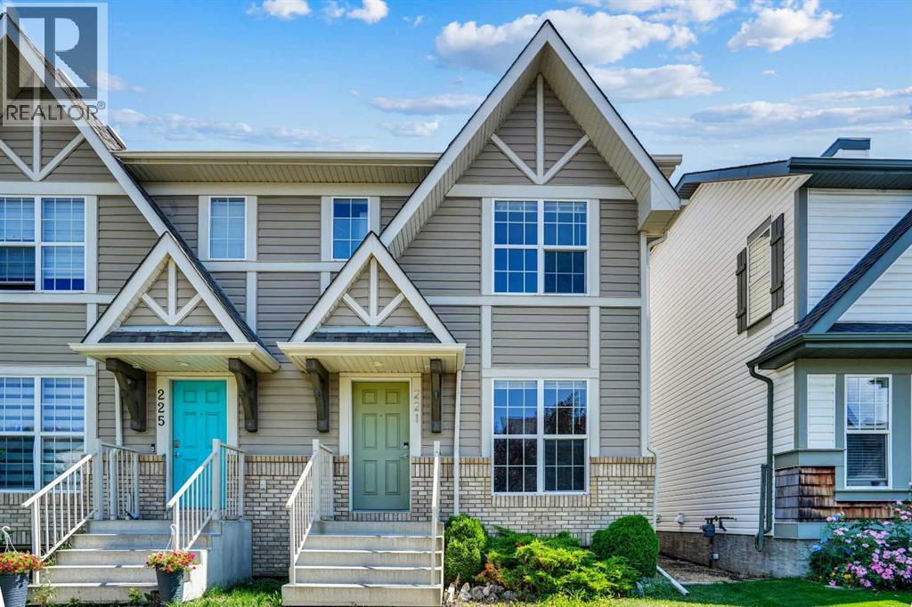 221 Elgin Meadows Park SE, Calgary, AB T2Z 1B4