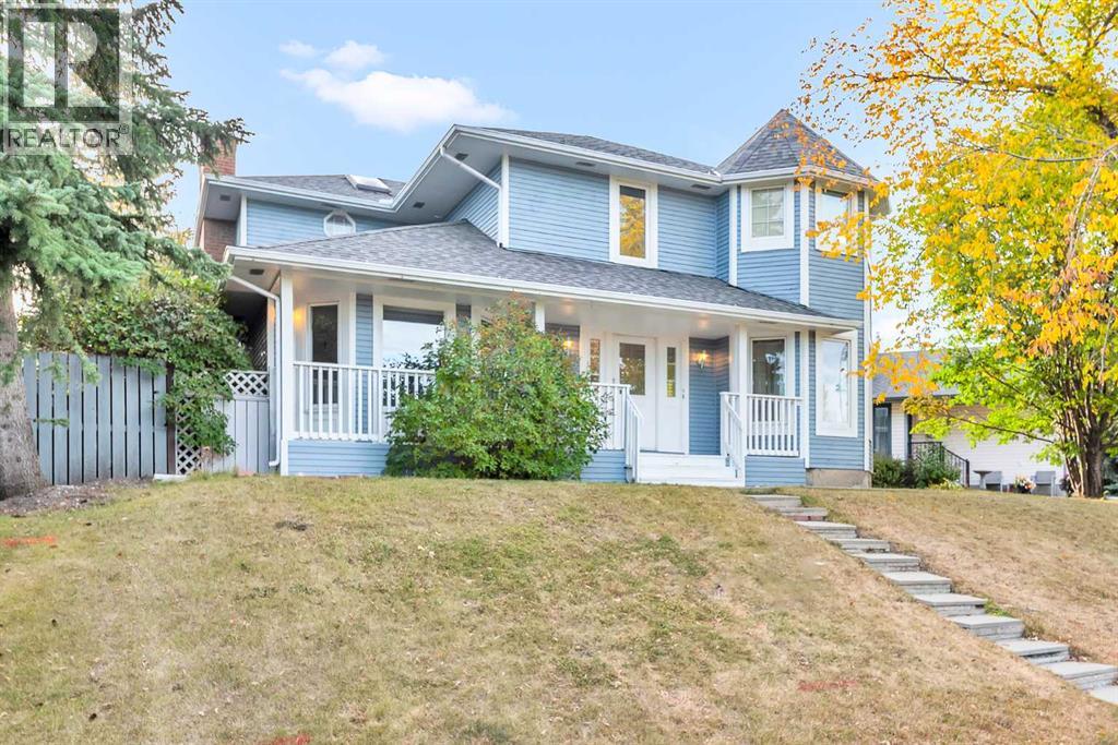 147 Scenic Way NW, Calgary, AB T3L 1B6