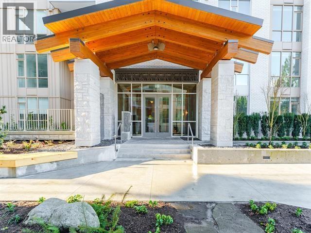2375 Emery Court Unit 102, North Vancouver, BC V7J 0E9