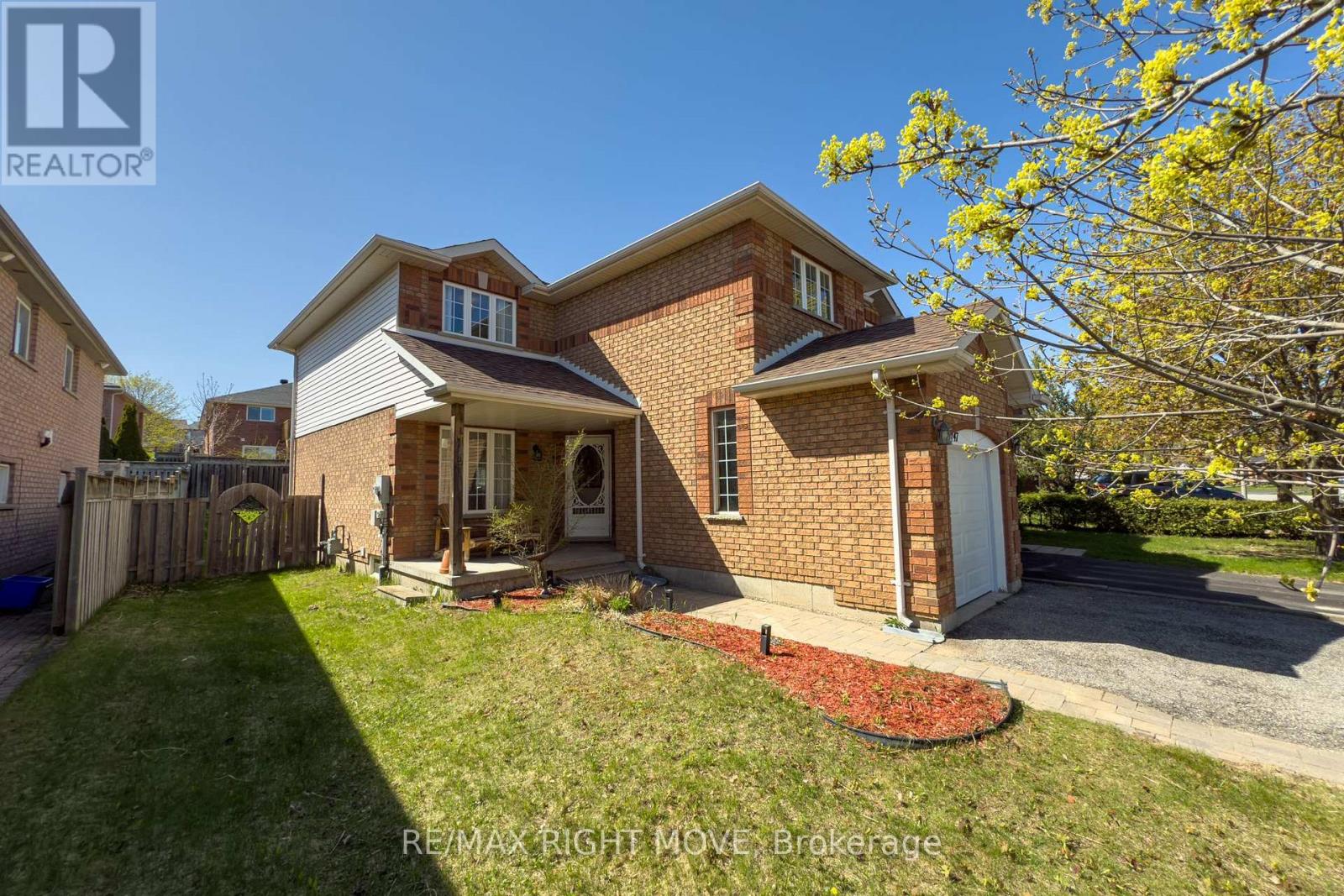 147 Julia Cres, Orillia, ON L3V 7X3