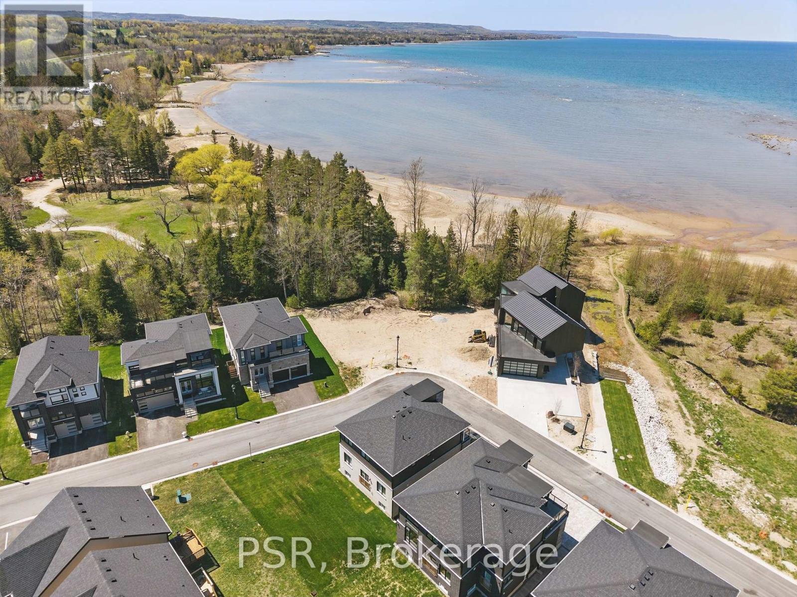 118 Sebastian St, The Blue Mountains, ON N0H 1J0