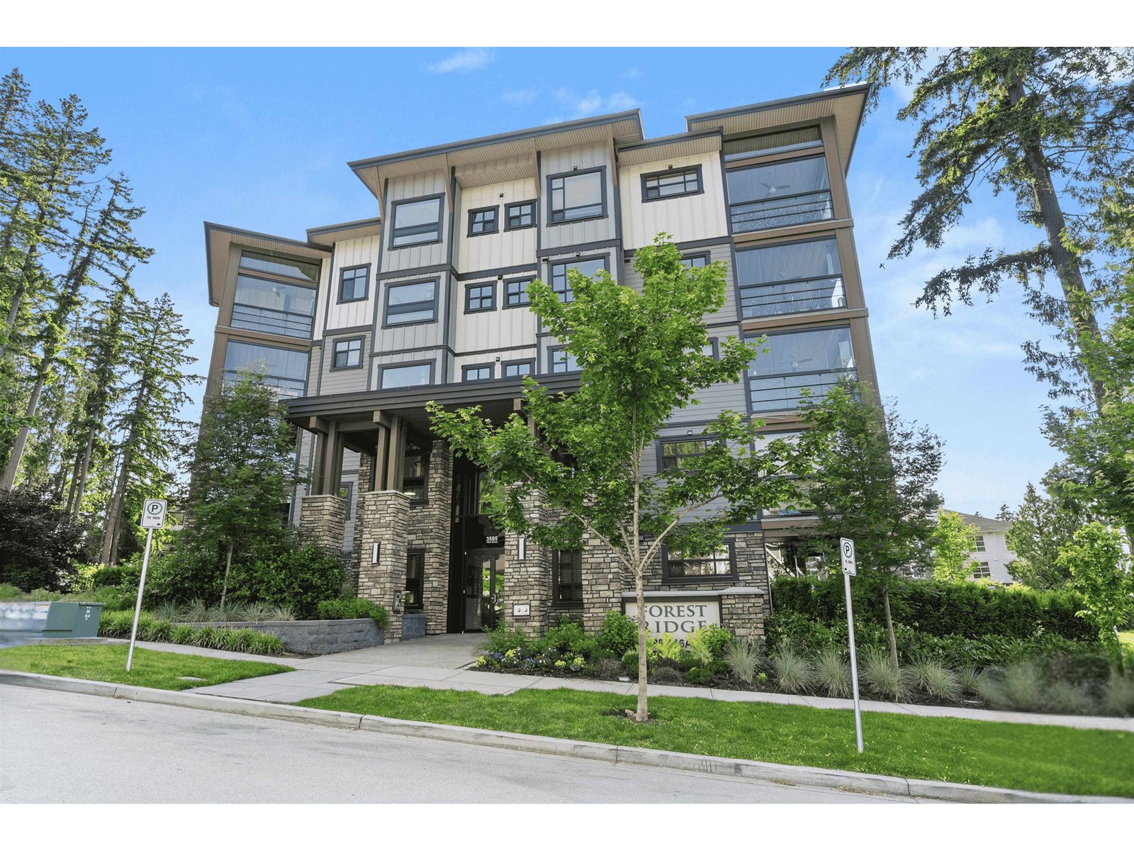 3585 146a Street Unit 507, Surrey, BC V4P 0G9