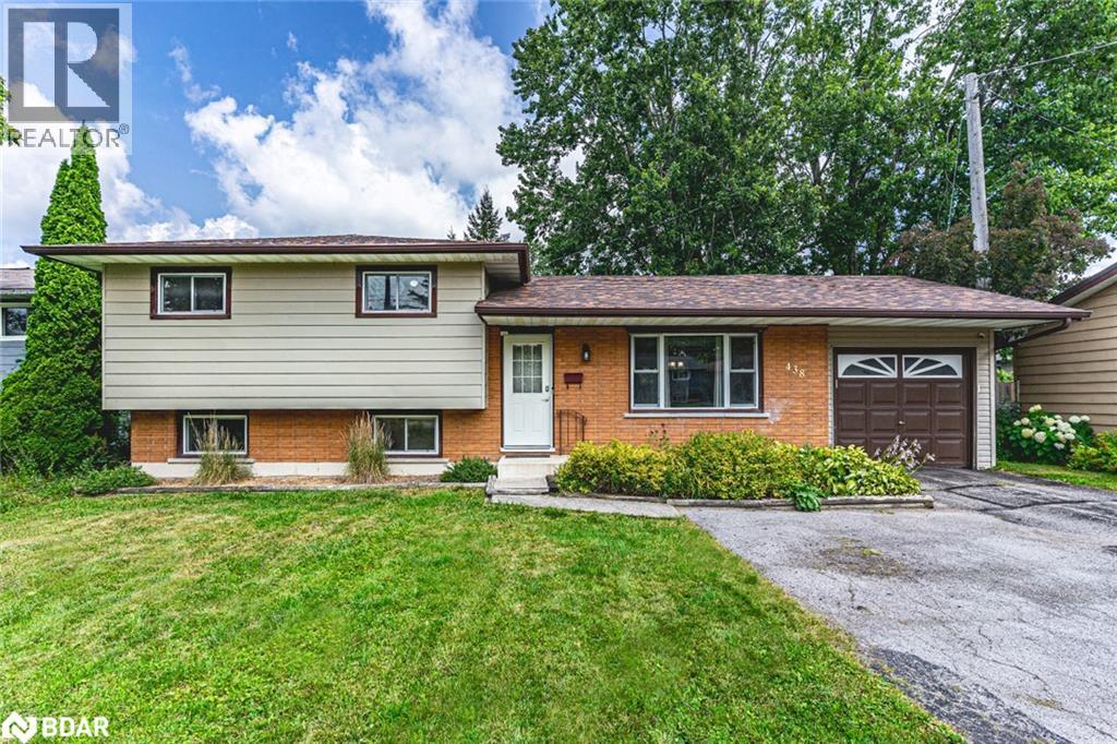 438 Forest Ave S, Orillia, ON L3V 4A1