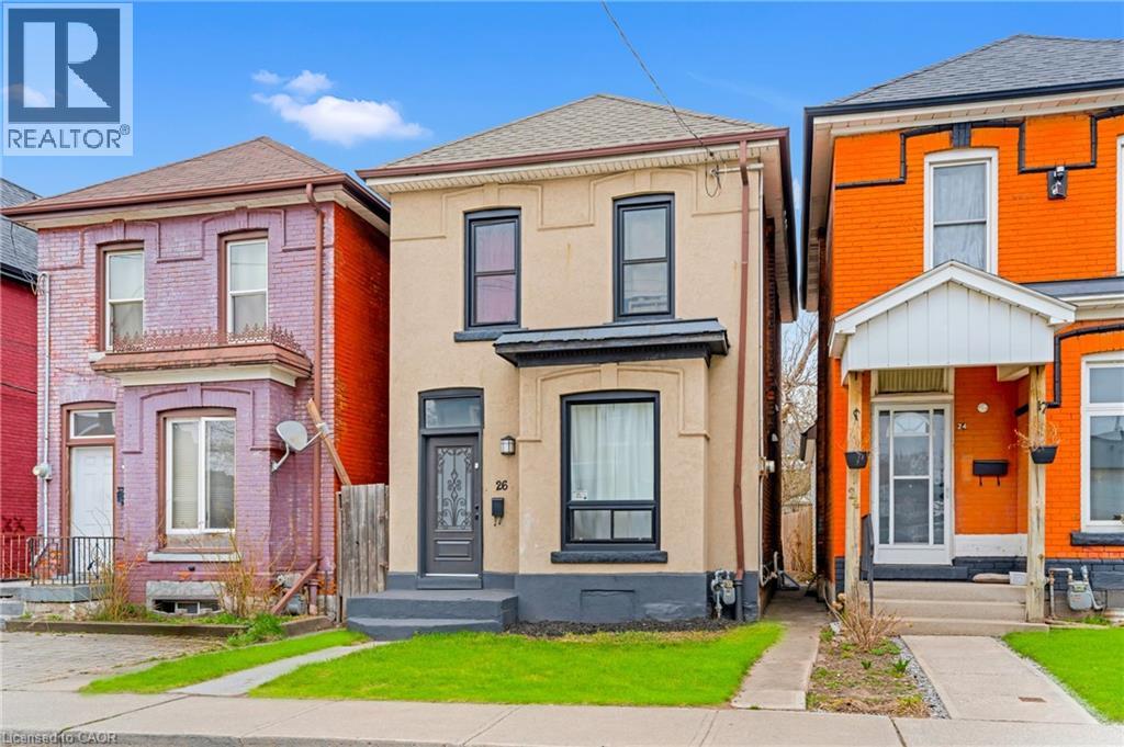 26 Madison Ave, Hamilton, ON L8L 5Y3