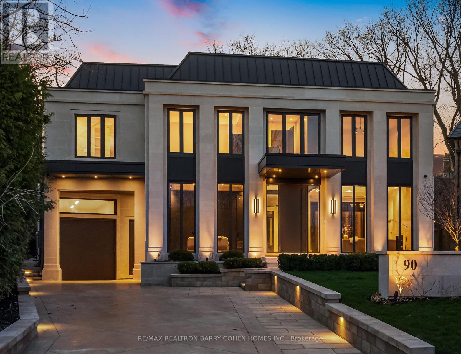90 Arjay Cres, Toronto, ON M2L 1C7