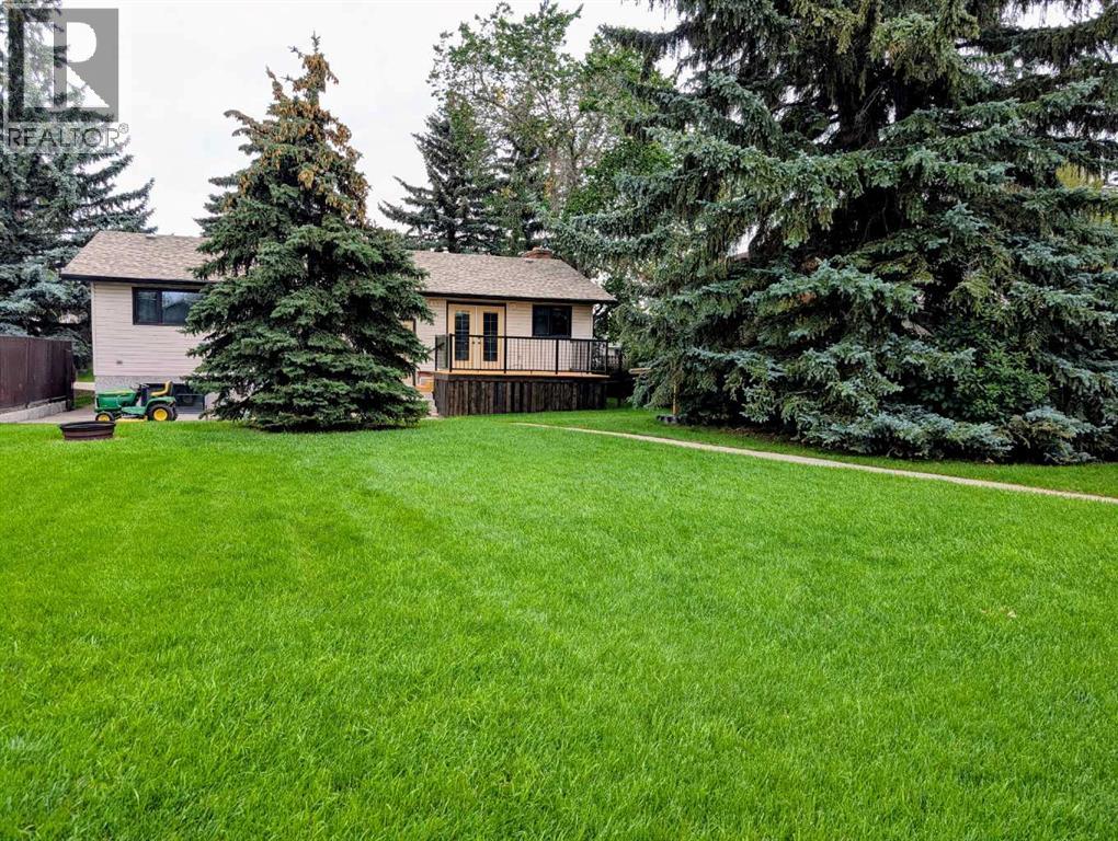 671 Wallace Dr, Carstairs, AB T0M 0N0