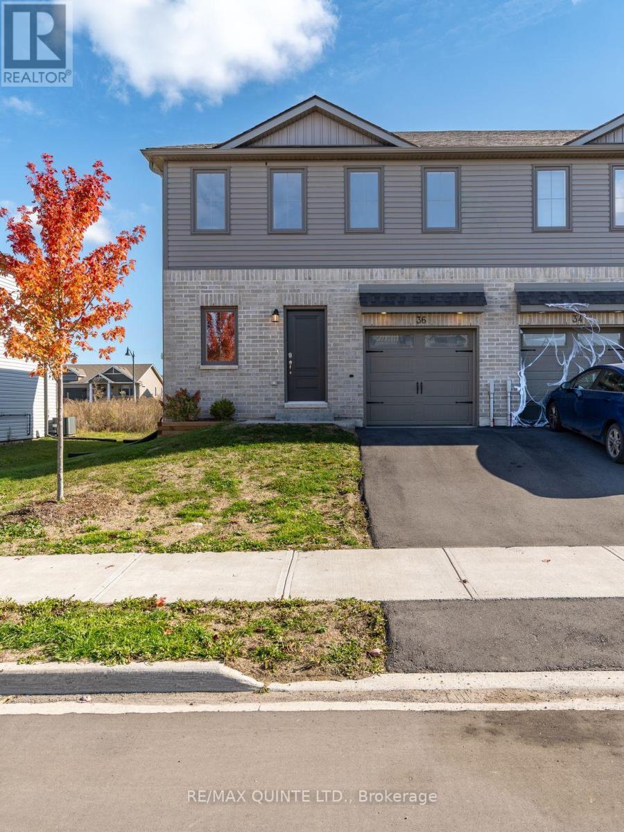 36 Campbell Cres, Prince Edward County Picton Ward, ON K0K 2T0
