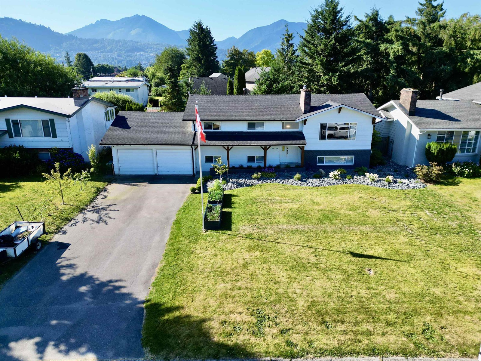 46014 Lake Drivesardis East Vedder, Chilliwack, BC V2R 2P9
