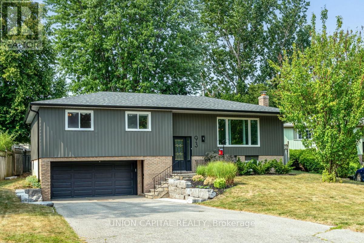 93 Booth Dr, Whitchurch-Stouffville, ON L4A 4K4