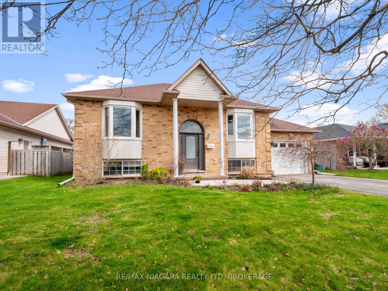 3564 Hill St, Fort Erie Stevensville, ON L0S 1S0
