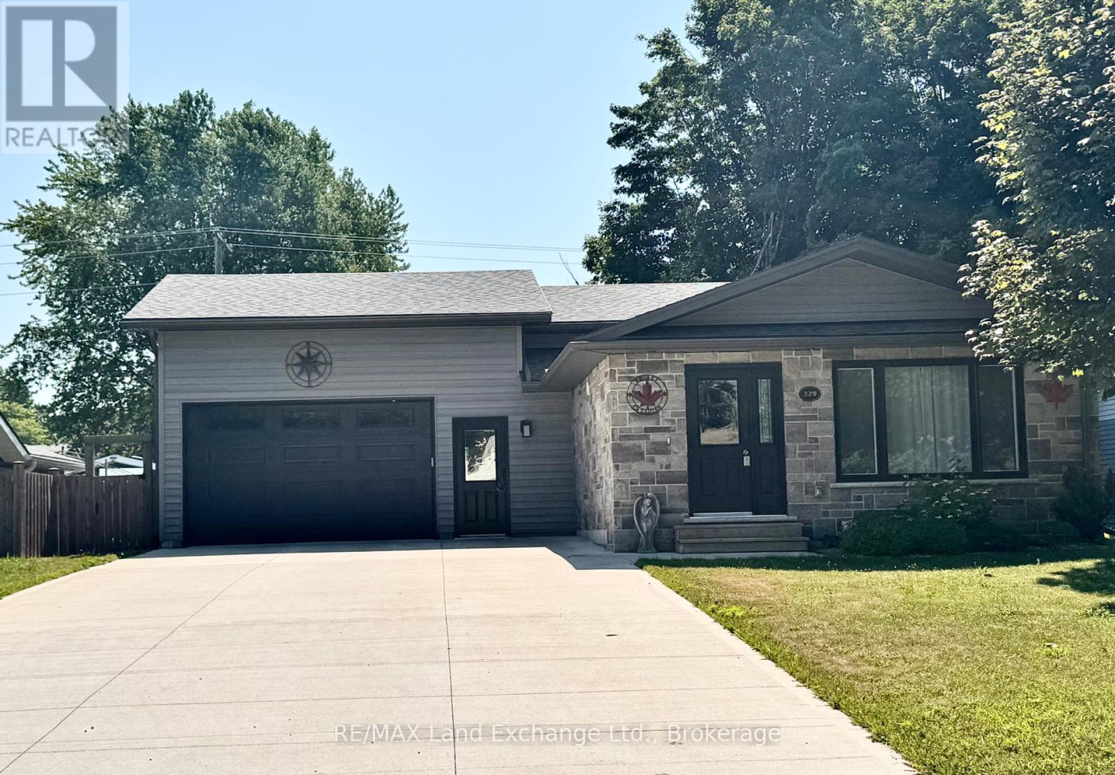 329 Bricker St, Saugeen Shores, ON N0H 2C1