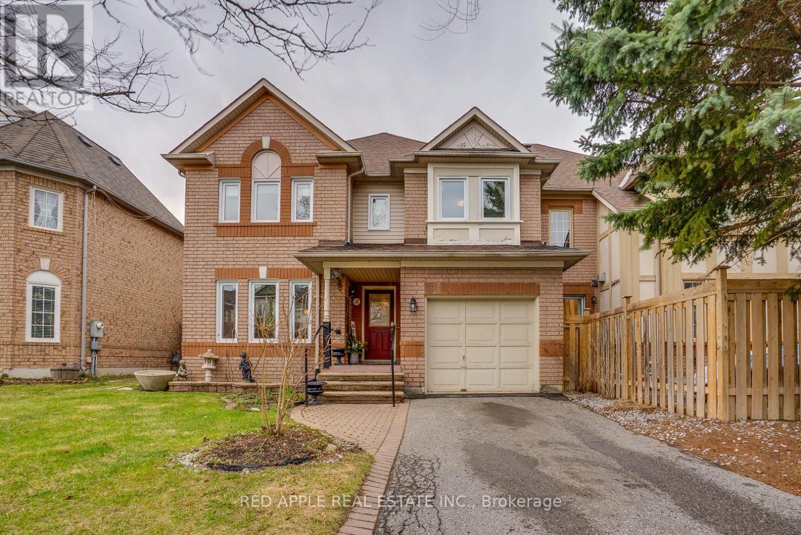 60 Snedden Ave, Aurora, ON L4G 7K6