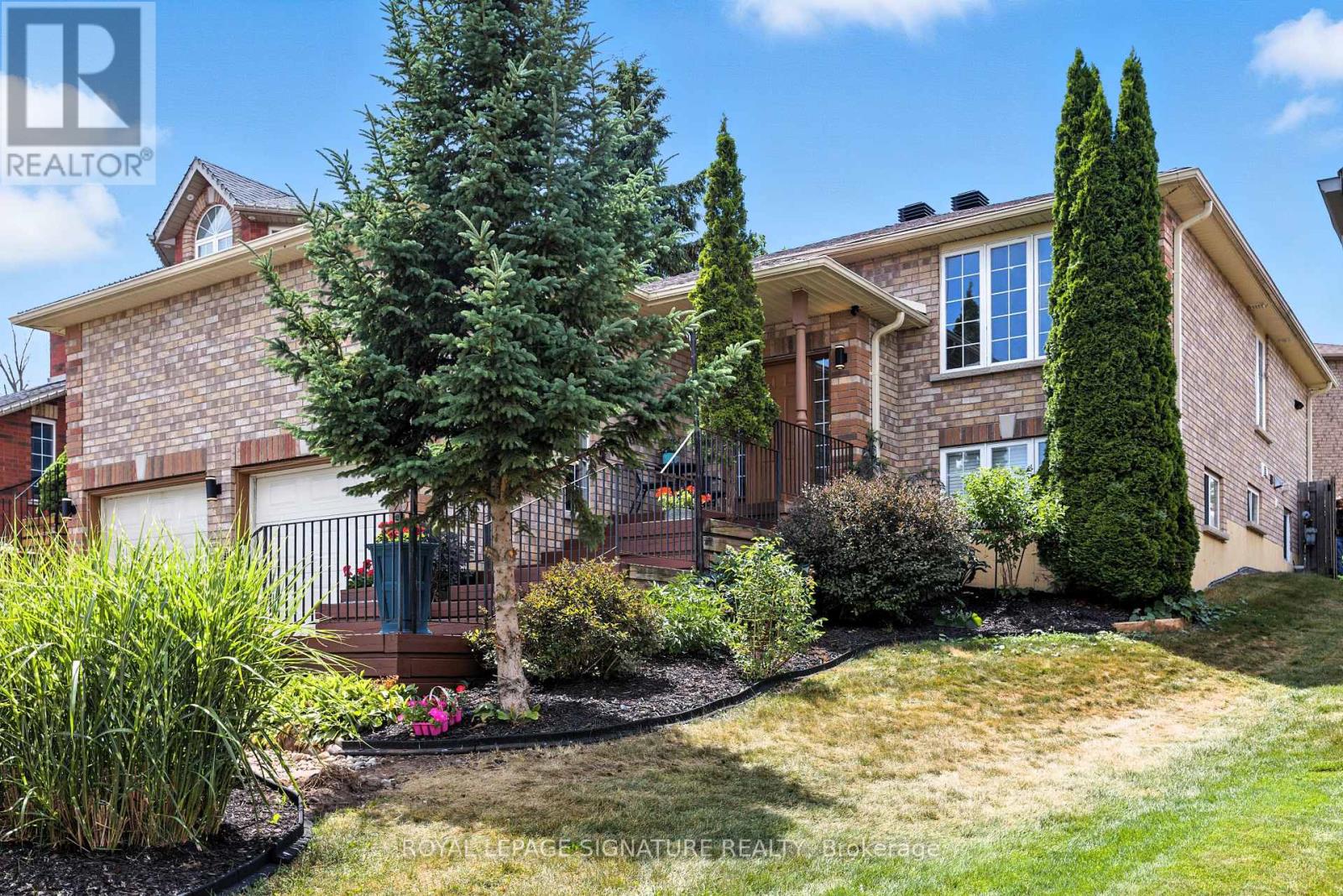 20 Pacific Ave, Barrie, ON L4M 7E4