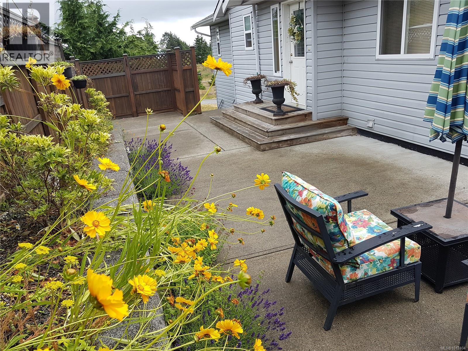 1731 Dars Pl, Qualicum Beach, BC V9K 2S3