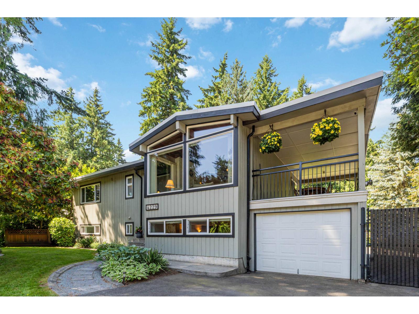 196 Street Unit 4229 #b, Langley, BC V3A 1A9